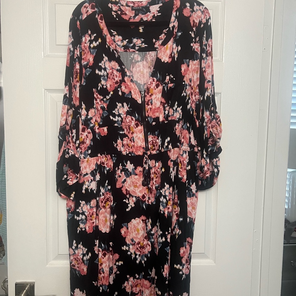 Floral Black and Pink Women's Dress